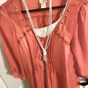 Coral Daytrip Sheer top w/ 3/4 sleeves.